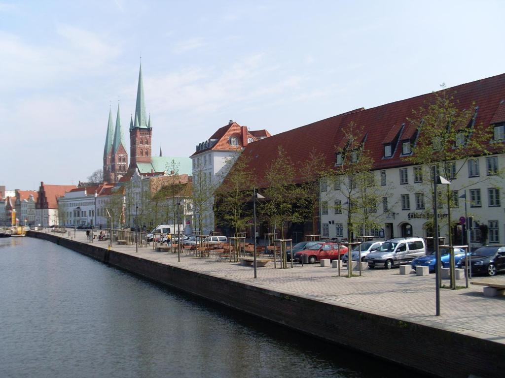 Cvjm Hotel Am Dom Lübeck Exterior foto